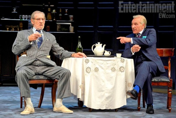 SIR IAN Y SIR PATRICK EN EL ESCENARIO INTERPRETANDO 'NO MAN'S LAND' DE HAROLD PINTER