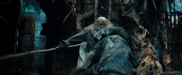 BUENAS NOTICIAS PARA UNOS, MALAS PARA OTROS. VEREMOS AL CONCILIO BLANCO ATACAR DOL GULDUR EN 'LA DESOLACIÓN DE SMAUG'