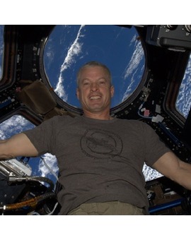 Steve Swanson, astronauta de la NASA en la Estación Espacial Internacional.