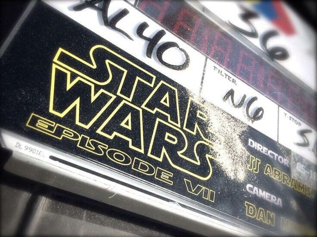 'STAR WARS VII' claqueta de la primera toma del primer día de rodaje de la unidad principal.
