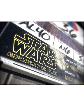 'STAR WARS VII' claqueta de la primera toma del primer día de rodaje de la unidad principal.