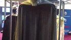 La-mascara-y-la-capa-del-batman-de-ben-affleck-en-la-comic-con-c_s