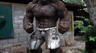 Escultura-de-hulk-obra-del-artista-thailandes-ben-hun-lek-1-c_s