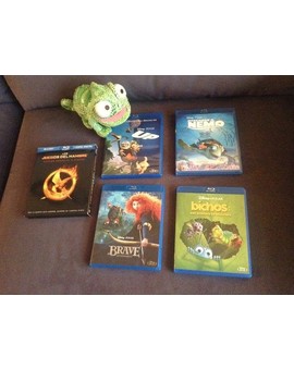 Cinco compras amazónicas y un visitante de la Disney Store