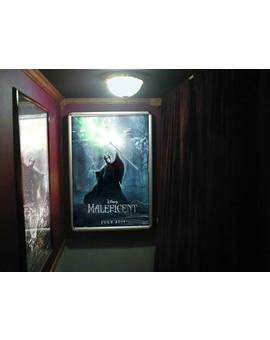 Primer póster oficial de "Maléfica"