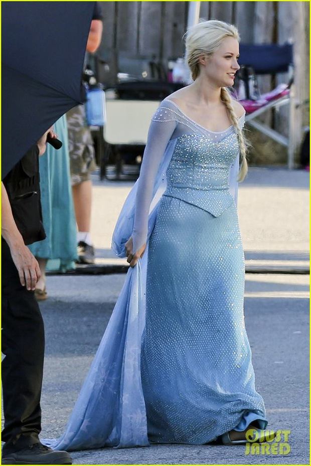 Primeras imágenes de Georgina Haig como Elsa en "Érase una Vez"