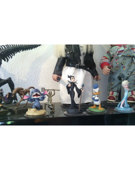 Compras de ayer Stich y Malefica DI