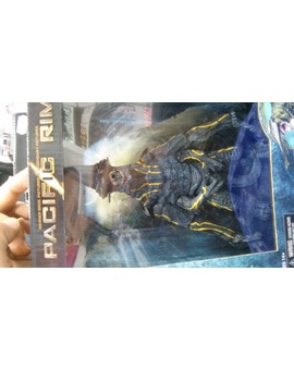 Pacific Rim me la acaban de regalar :)