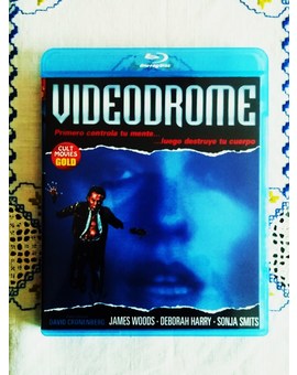 Por qué esta pelicula no está en la ficha de mubis, si yo ya la tengo en mi poder ? No la puedo adjuntar a la colección ?