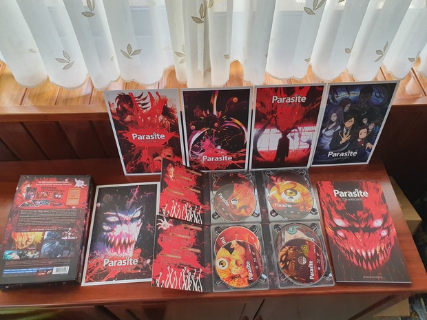 Edicion coleccionista Parasite VF