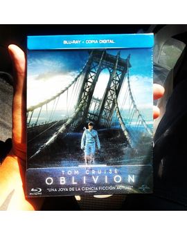 Al final ha caido. Oblivion steelbook