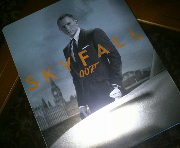 SKYFALL 007 metálica 