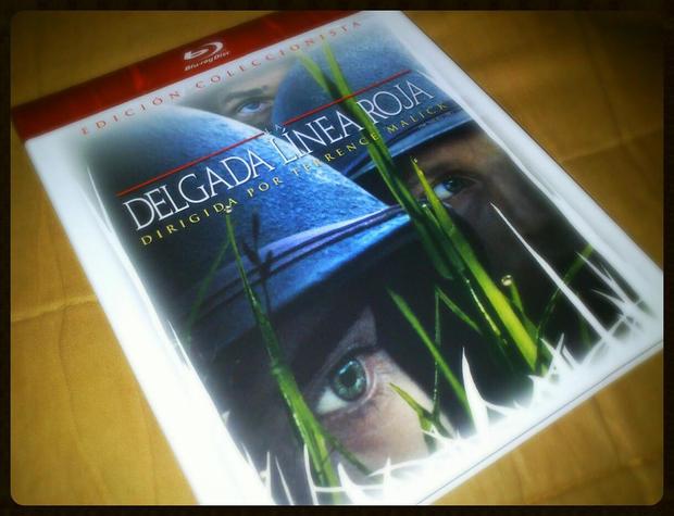 "La Delgada Linea Roja" de terrence Malick ed. libro
