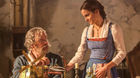 Primer-clip-de-la-pelicula-con-emma-watson-cantando-c_s