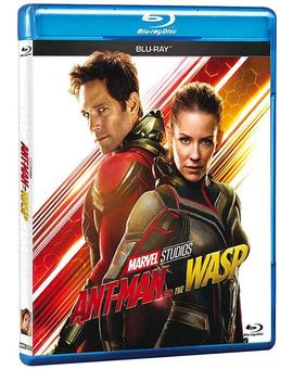 Portada de Ant-Man y la Avispa.