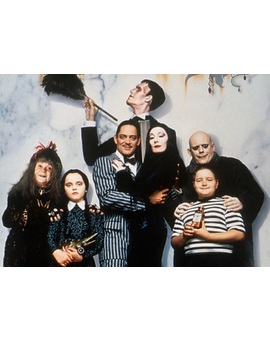 Se prepara serie de La Familia Addans con Tim Burton de director.