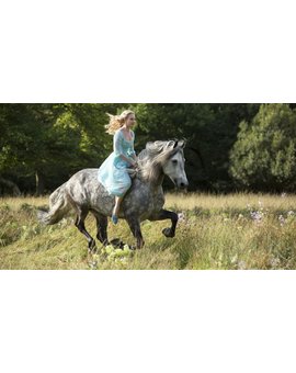 Disney estrena nuevo trailer de 'Cenicienta'