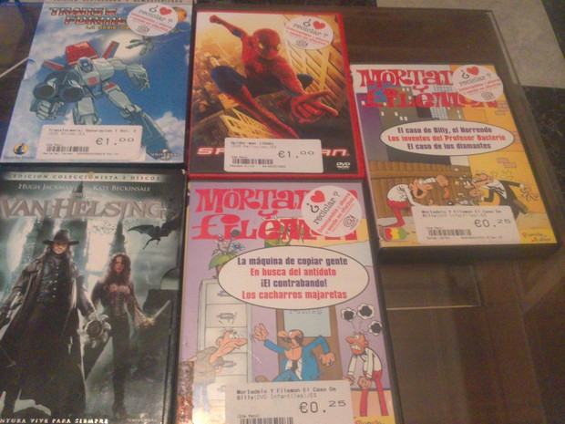 Ultima compra en CEX - precio por todo 5,50 euros. Y visto el preestreno de Los Becarios.