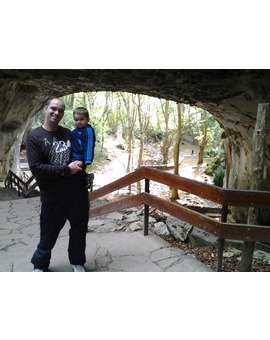DE PASEO POR LAS CURVAS DE LAS BRUJAS EN ZUGARRAMURDI