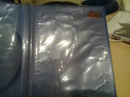 ¿No estáis HARTOS de las arrugas en el plástico de la caja de los BR?
