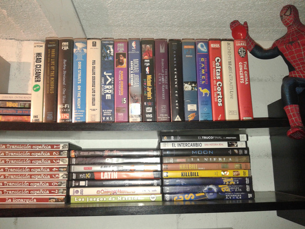 ...vhs y DVD,s que encontré por el trastero
