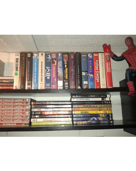 ...vhs y DVD,s que encontré por el trastero