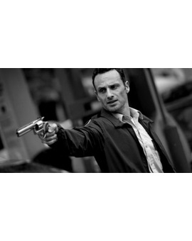 ...PODRIA SER INTERESANTE " WALKING DEAD " EN BLANCO Y NEGRO...
