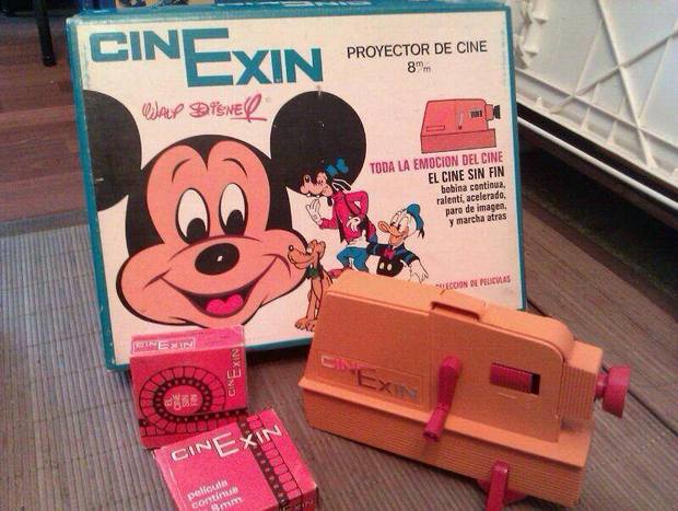 ...algunos empezamos con el "cine en casa" así: