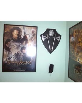nuevo escudo con hachas para mi sala
