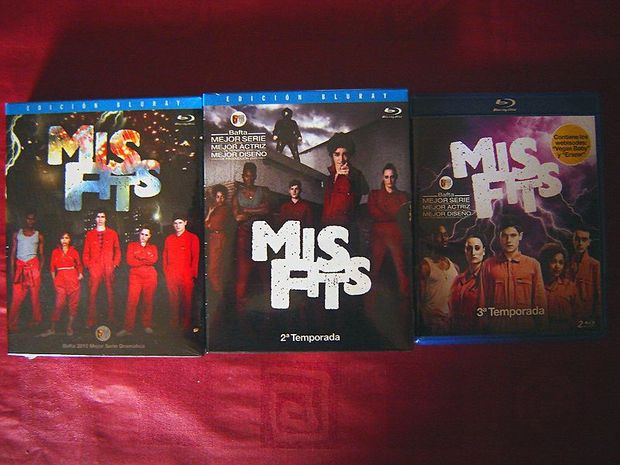 MISFITS TEMPORADA 1, 2 Y 3