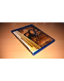 Compra de segunda mano por 24,50€ (1/2): Los Pilares De La Tierra