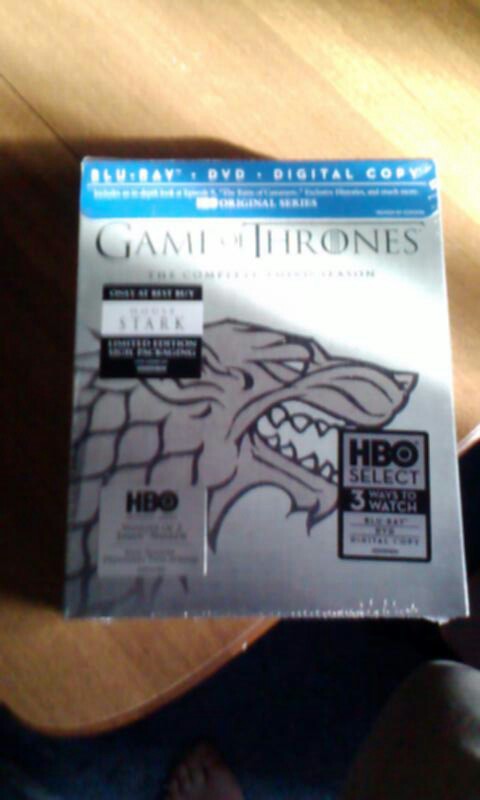 Primera compra del año- Game of Thrones Season 3 Stark edition