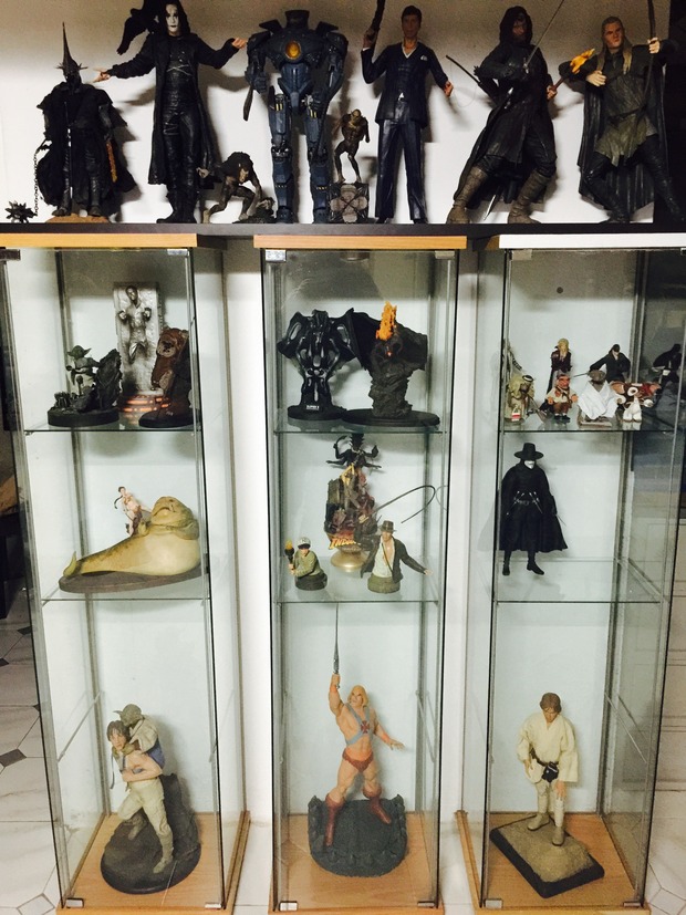 Recolocando parte de mi colección.
