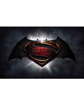 El primer tráiler de 'Batman v Superman: Dawn of Justice' se estrenará junto a 'Mad Max: Furia en la carretera'