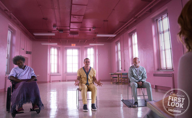 GLASS ( 2° Teaser con Bruce Willis)
