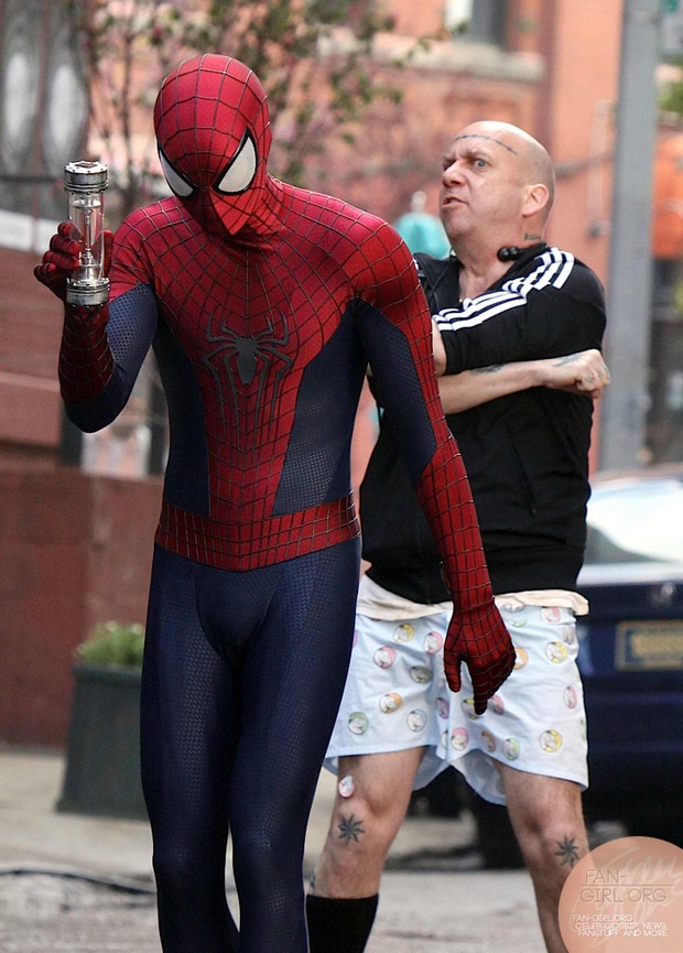 STAN LEE OPINA SOBRE LA NOTICIA DE QUE SIPIDER-MAN ES GAY Y SI ES MEJOR QUE TOBEY MAGUIRE