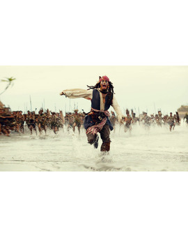 Johnny Depp dice que Disney quiso despedirle de PIRATAS DEL CARIBE