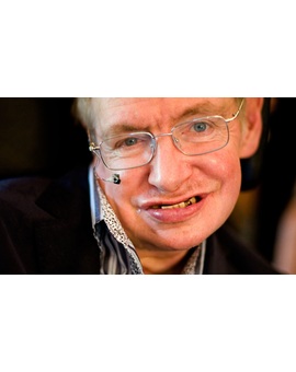 Stephen Hawking rompe a llorar al ver el biopic sobre su vida 'La teoría del todo'
