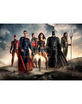 Considerais correcto que todos los hombres vayan con armaduras o bien con trajes de protección varios y Wonder Woman en cambio no?