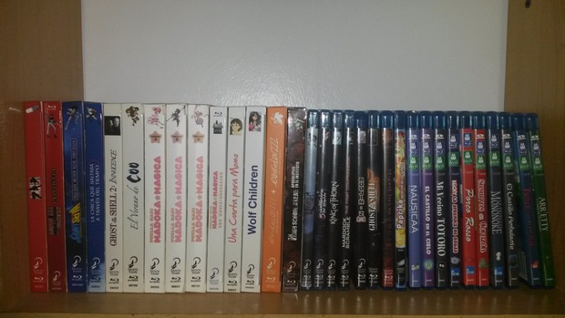 la seccion del anime casi casi llena...