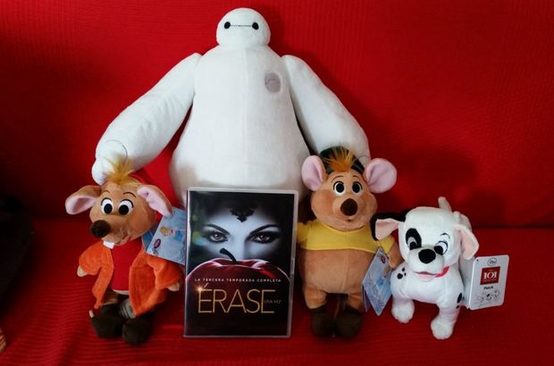 Regalitos de Reyes, series y peluches =)