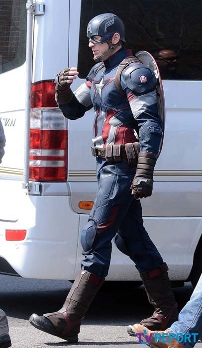 Primer vistazo al nuevo traje del "Capi" en Avengers: Age of Ultron