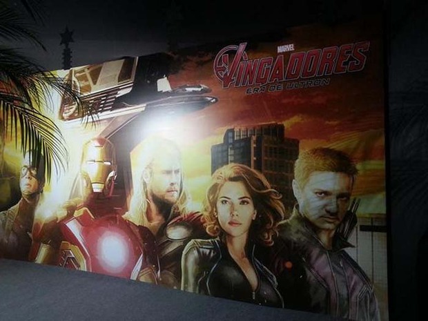 Banner brasileño de " Los Vengadores : la era de ultro "
