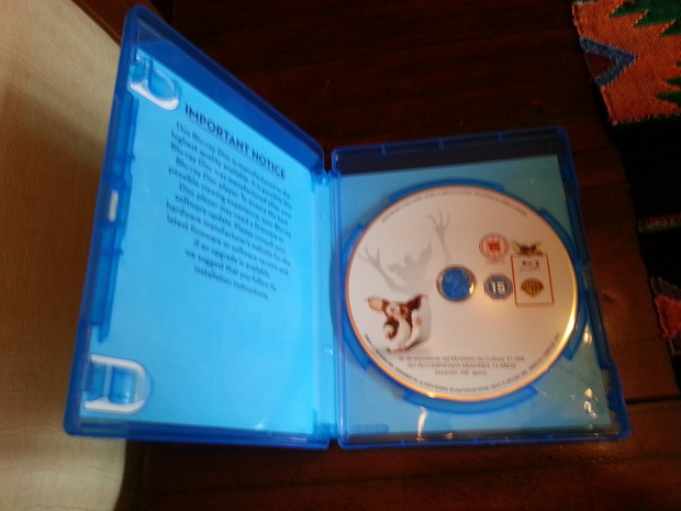 teven Spielberg Gremlins Edición Festiva Navideña Edición UK Blu-ray Interior