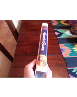 Merlín El Encantador VHS Edición USA Lomo