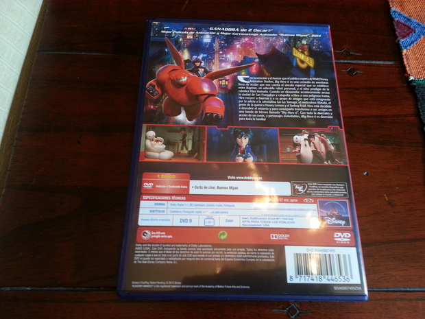 Big Hero 6 DVD Contraportada