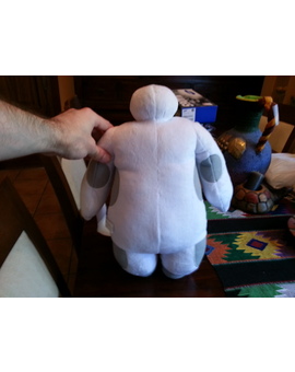 Muñeco De Peluche Del Robot Baymax 40 Centímetros De La Última Película De Walt Disney Big Hero 6 Parte Trasera