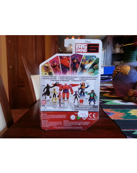 Muñeco Del Villano Yokai (Profesor Callaghan) De La Última Película De Walt Disney Big Hero 6 Parte Trasera