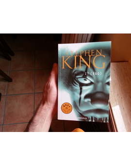 El libro novela De It (Eso) del autor o escritor Stephen King BESTSELLER DEBOLSILLO de www.megustaleerdebolsillo.com
