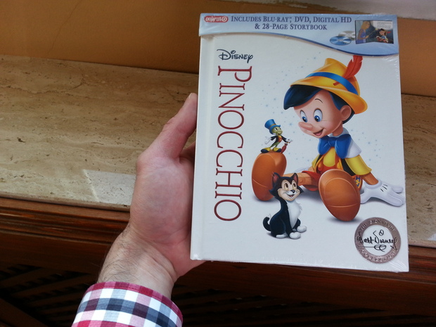Pinocho Edición Firmada estadounidense de Walt Disney Nueva Exclusiva con idioma español incluido Año 2017